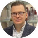 dr hab. inż. Łukasz Łopusiewicz, Prof. U. Vizja